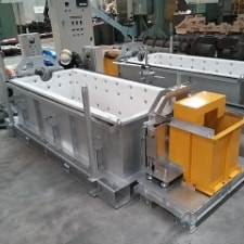 ロール回転熱処理装置